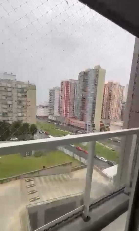 Departamento con cochera y piscina