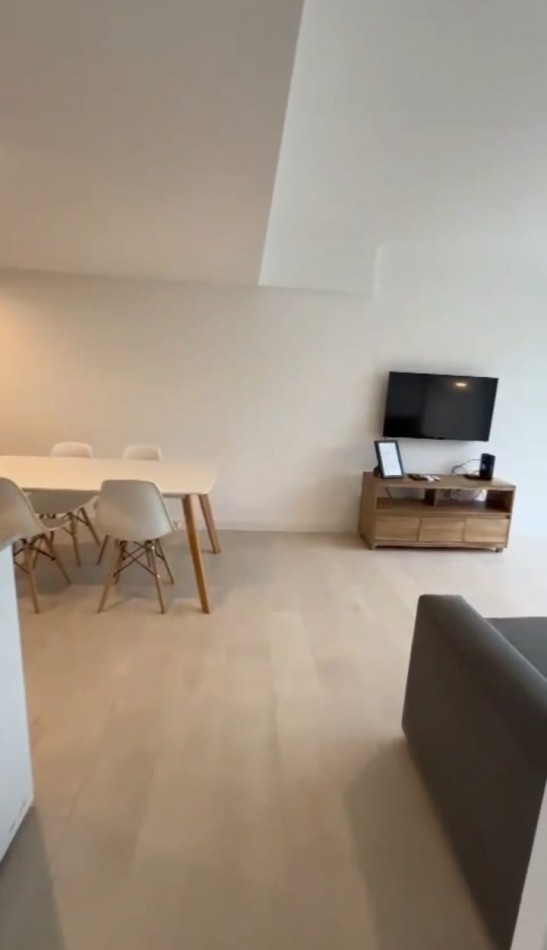 Departamento con cochera y piscina
