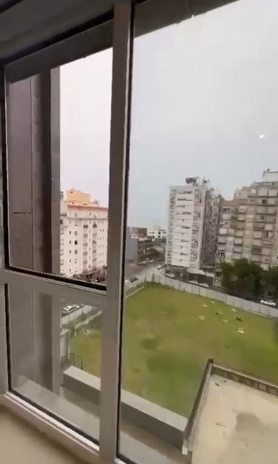 Departamento con cochera y piscina